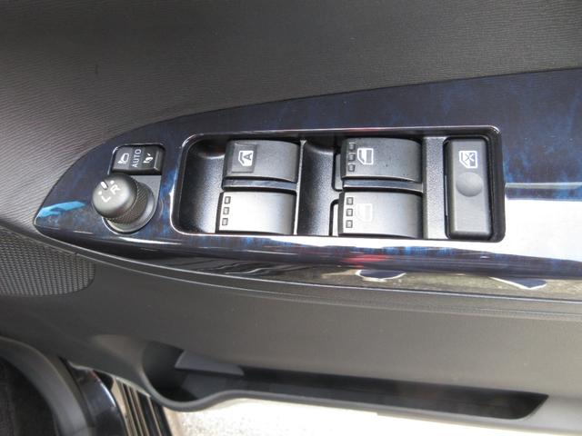 タントカスタムＲＳ　トップエディションＳＡIIIカーナビゲーション　パノラマカメラ　ＥＴＣ　ドライブレコーダー　オートエアコン　運転席シートヒーター　左右パワースライドドア　プッシュボタンスタート　アイドリングストップ　アルミホイール（奈良県）の中古車