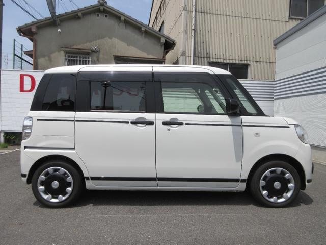 ムーヴキャンバスＧブラックアクセントＶＳ　ＳＡIII純正ナビ　全周囲カメラ　オートエアコン　運転席シートヒーター　左右パワースライドドア　プッシュボタンスタート　アイドリングストップ　ＬＥＤヘッドランプ　電動格納式ドアミラー（奈良県）の中古車