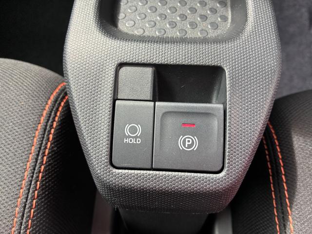 タフトＧ電動パーキング　ＬＥＤヘッドランプ　コーナーセンサー　前席シートヒーター　オートエアコン　プッシュボタンスタート　アイドリングストップ　アルミホイール　キーフリーシステム（奈良県）の中古車