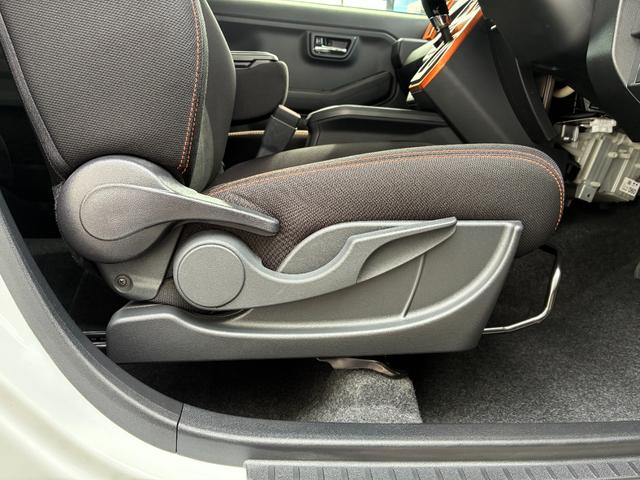 タフトＧ電動パーキング　ＬＥＤヘッドランプ　コーナーセンサー　前席シートヒーター　オートエアコン　プッシュボタンスタート　アイドリングストップ　アルミホイール　キーフリーシステム（奈良県）の中古車