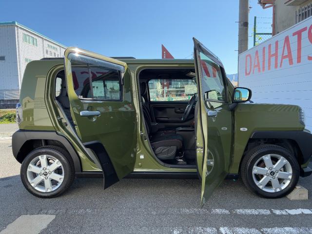 タフトＧナビゲーション　ドライブレコーダー　バックカメラ　ＬＥＤヘッドランプ　前席シートヒーター　電動パーキング　電動格納式ミラー　オートエアコン　アイドリングストップ　キーフリーシステム（奈良県）の中古車