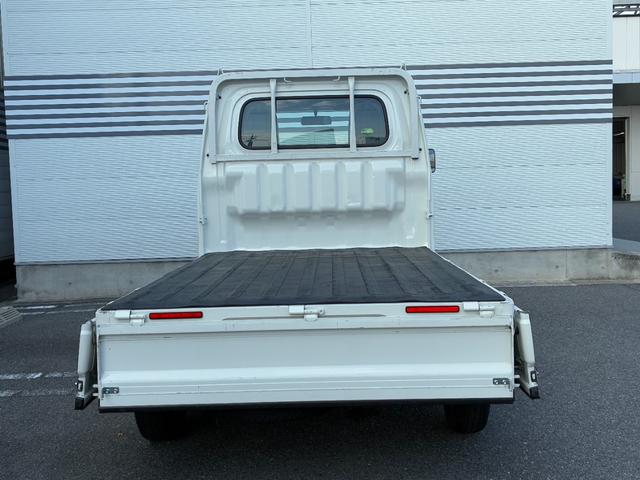 ハイゼットトラックスタンダードマニュアルエアコン　パワーステアリング　ＡＭ／ＦＭチューナー　運転席エアバッグ（奈良県）の中古車