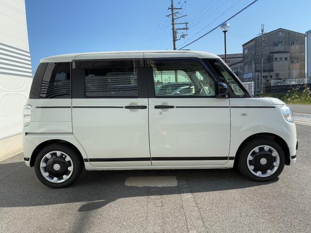 ムーヴキャンバスＧブラックアクセントＶＳ　ＳＡIIIナビゲーション　パノラマモニター　ＬＥＤヘッドランプ　オートハイビーム　運転席シートヒーター　両側パワースライドドア　　プッシュボタンスタート　電動格納式ミラー　キーフリーシステム（奈良県）の中古車