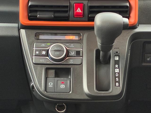 タントファンクロスオーディオ穴 LEDヘッドランプ 前席シートヒーター 電動パーキング アイドリングストップ プッシュボタンスタート 両側パワースライドドア コーナーセンサー キーフリーシステム(奈良県)の中古車