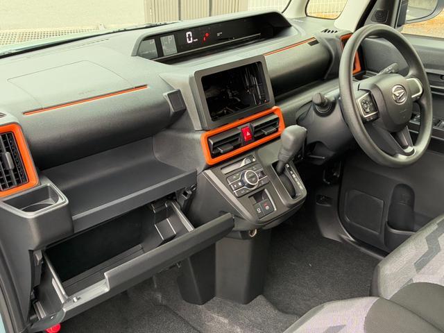 タントファンクロスオーディオ穴 LEDヘッドランプ 前席シートヒーター 電動パーキング アイドリングストップ プッシュボタンスタート 両側パワースライドドア コーナーセンサー キーフリーシステム(奈良県)の中古車