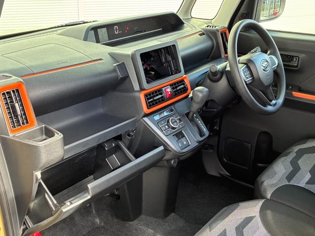 タントファンクロスＬＥＤヘッドランプ　電動パーキング　前席シートヒーター　アイドリングストップ　プッシュボタンスタート　両側パワースライドドア　オートエアコン　電動格納式ミラー（奈良県）の中古車