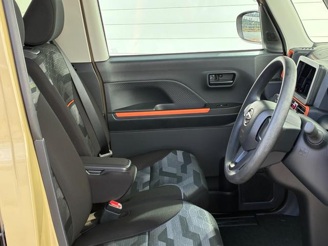 タントファンクロスＬＥＤヘッドランプ　電動パーキング　前席シートヒーター　アイドリングストップ　プッシュボタンスタート　両側パワースライドドア　オートエアコン　電動格納式ミラー（奈良県）の中古車