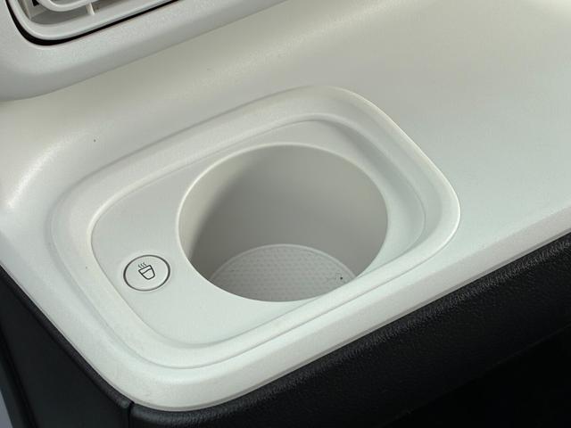 ムーヴキャンバスストライプスＧ９インチスマホ連携ディスプレイオーディオ　前後ドライブレコーダー　バックカメラ　前席シートヒーター　ＬＥＤヘッドランプ　電動パーキング　コーナーセンサー　オートエアコン　アイドリングストップ（奈良県）の中古車