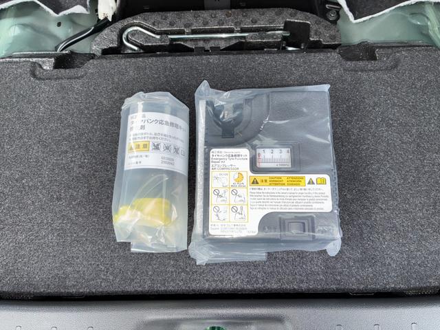 ムーヴＸリミテッドII　ＳＡIIIナビゲーション　ドライブレコーダー　ＥＴＣ　バックカメラ　運転席シートヒーター　プッシュボタンスタート　アイドリングストップ　ＬＥＤヘッドランプ　オートエアコン　電動格納式ミラー　キーフリーシステム（奈良県）の中古車