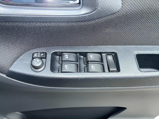 ムーヴＸリミテッドII　ＳＡIIIＣＤチューナー　ＬＥＤヘッドランプ　オートエアコン　プッシュボタンスタート　アイドリングストップ　運転席シートヒーター　オートハイビーム　電動格納式ミラー　キーフリーシステム（奈良県）の中古車