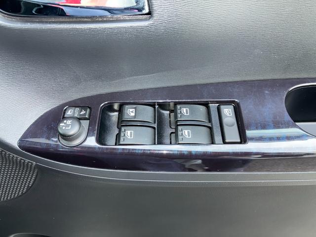 タントカスタムＲＳ　トップエディションＶＳ　ＳＡIIIナビゲーション　ドライブレコーダー　ＥＴＣ　パノラマモニター　ＬＥＤヘッドランプ　運転席シートヒーター　プッシュボタンスタート　アイドリングストップ　両側パワースライドドア　オートエアコン（奈良県）の中古車