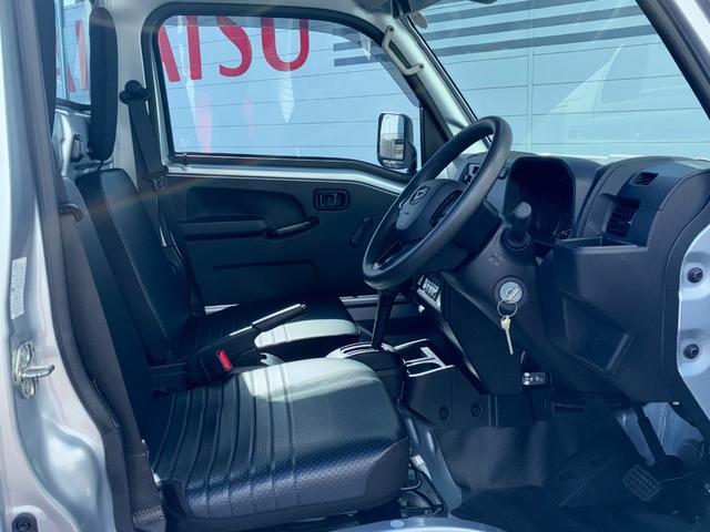 ハイゼットトラックスタンダード４ＷＤ　ＡＭ／ＦＭチューナー　アイドリングストップ　コーナーセンサー　スマートアシスト（奈良県）の中古車