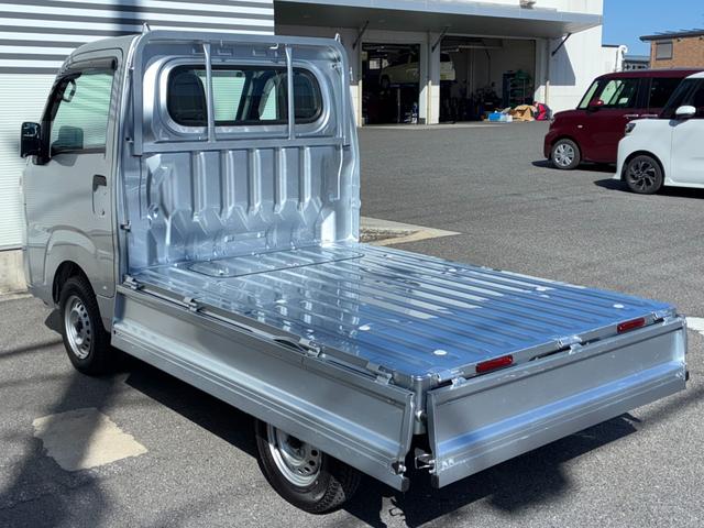 ハイゼットトラックスタンダード４ＷＤ　ＡＭ／ＦＭチューナー　アイドリングストップ　コーナーセンサー　スマートアシスト（奈良県）の中古車