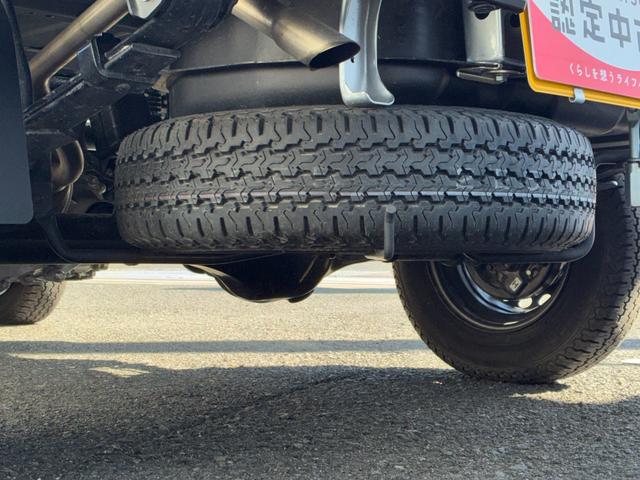 ハイゼットトラックスタンダード４ＷＤ　ＡＭ／ＦＭチューナー　アイドリングストップ　コーナーセンサー　スマートアシスト（奈良県）の中古車