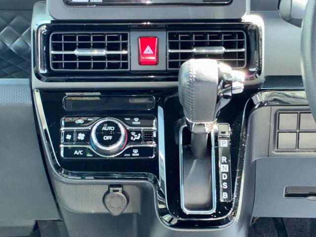 タントカスタムＲＳナビゲーション　バックカメラ　ＬＥＤヘッドランプ　アイドリングストップ　プッシュボタンスタート　両側パワースライドドア　コーナーセンサー　オートエアコン　キーフリーシステム　運転席ロングスライドシート（奈良県）の中古車