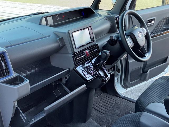 タントカスタムＲＳナビゲーション　バックカメラ　ＬＥＤヘッドランプ　アイドリングストップ　プッシュボタンスタート　両側パワースライドドア　コーナーセンサー　オートエアコン　キーフリーシステム　運転席ロングスライドシート（奈良県）の中古車