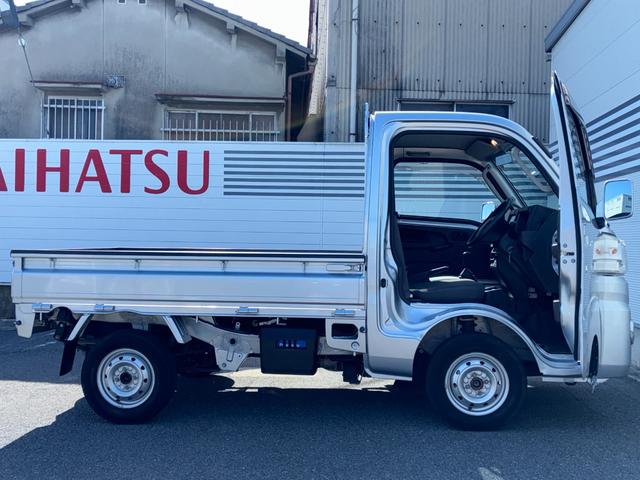ハイゼットトラックＥＸＴナビゲーション　バックカメラ　マニュアルエアコン　荷台灯　パワーウインドウ　フォグランプ（奈良県）の中古車