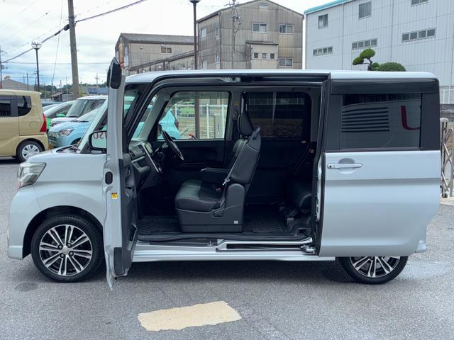タントカスタムＲＳ　トップエディションＳＡIIナビゲーション（社外）　バックカメラ　ＬＥＤヘッドランプ　オートエアコン　電動格納式ミラー　両側パワースライドドア　オートライト　アイドリングストップ　　プッシュスタート　キーフリーシステム（奈良県）の中古車