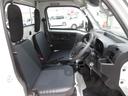 ＡＭ／ＦＭラジオ　禁煙車　マニュアルエアコン　ＣＶＴ　パワーステアリング　運転席エアバック　ＡＢＳ（奈良県）の中古車