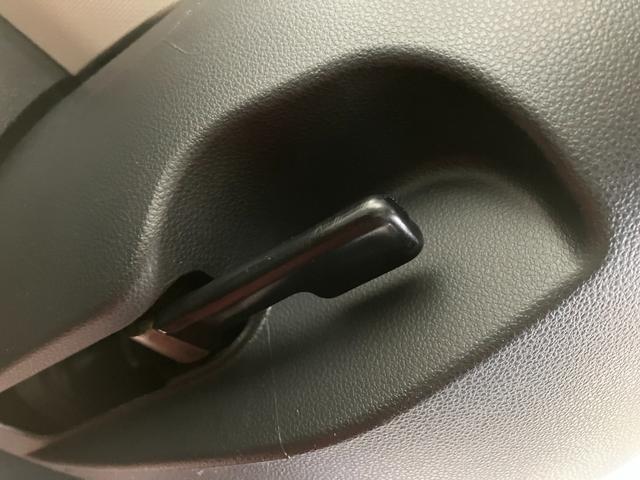 ミラココアココアプラスＧ　ローダウン　社外マフラー　ナビ　バックカメラＬＥＤライト　ミニライトアルミ　ナビ　Ｂｌｕｅｔｏｏｔｈ　ＵＳＢ　ドラレコ　バックカメラ　スマートキー　ＥＴＣ　オートエアコン　社外マフラー（滋賀県）の中古車