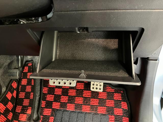ミラココアココアプラスＧ　ローダウン　社外マフラー　ナビ　バックカメラＬＥＤライト　ミニライトアルミ　ナビ　Ｂｌｕｅｔｏｏｔｈ　ＵＳＢ　ドラレコ　バックカメラ　スマートキー　ＥＴＣ　オートエアコン　社外マフラー（滋賀県）の中古車