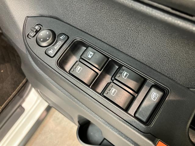 タントファンクロス 9型ディスプレイオーディオ 駐車支援システム衝突被害軽減ブレーキ コーナーセンサー 9型ディスプレイオーディオ フルセグ Bluetooth USB パノラマカメラ 両側電動スライドドア 前席シートヒーター LED スマートパノラマパーキング(滋賀県)の中古車