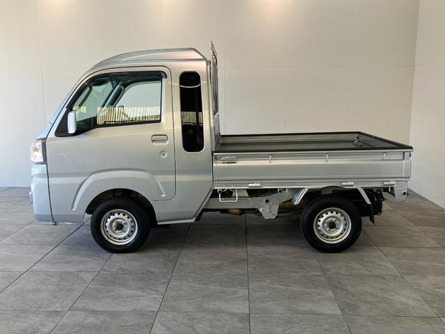 ハイゼットトラックジャンボＳＡ３ｔ　４ＷＤ　ＡＴ車　キーレス　パワーウインドウ衝突被害軽減ブレーキ　スマアシ３ｔ　リヤーコーナーセンサー　ＣＤステレオ　ＬＥＤヘッドライト　パワーウインドウ　荷台作業灯　マニュアルレベリング　キーレスエントリー　パートタイム４ＷＤ　ＡＴ車（滋賀県）の中古車