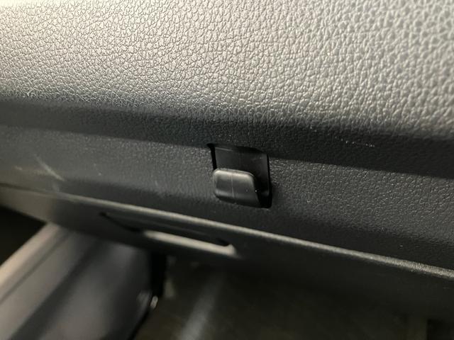 ハイゼットトラックジャンボＳＡ３ｔ　４ＷＤ　ＡＴ車　キーレス　パワーウインドウ衝突被害軽減ブレーキ　スマアシ３ｔ　リヤーコーナーセンサー　ＣＤステレオ　ＬＥＤヘッドライト　パワーウインドウ　荷台作業灯　マニュアルレベリング　キーレスエントリー　パートタイム４ＷＤ　ＡＴ車（滋賀県）の中古車