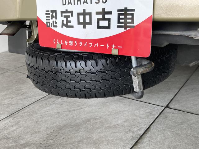 ハイゼットトラックスタンダード　４ＷＤ　ＡＴ車　走行３万４千キロ　車検整備付４枚リーフ（滋賀県）の中古車