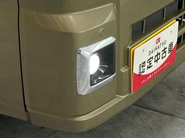 ハイゼットトラックジャンボエクストラ　４ＷＤ　ＣＶＴ　ＬＥＤ　届出済未使用車衝突被害軽減ブレーキ　コーナーセンサー　電子制御式４ＷＤ　ＣＶＴ　スーパーデフロック　電動格納式ドアミラー　ＬＥＤヘッドライト　オートライト　マニュアルエアコン　作業灯　スマートキー　エコアイドル（滋賀県）の中古車