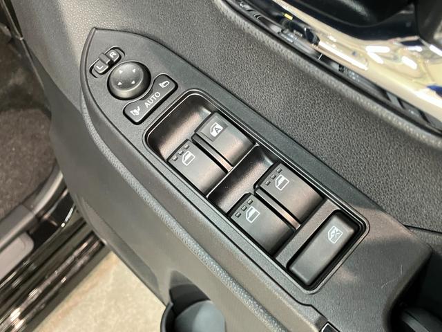 タントカスタムＸ　届出済未使用車　両側電動スライドドア追突被害軽減ブレーキ　スマアシ　コーナーセンサー　ＬＥＤ　スマートキー　両側電動スライドドア　前席シートヒーター　ナビ取付時用バックカメラ（滋賀県）の中古車