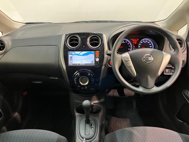 ノートＸ　フルセグナビ　バックカメラ　ドラレコ　車検整備付追突被害軽減ブレーキ　スマートキー　オートエアコン　フルセグナビ　Ｂｌｕｅｔｏｏｔｈ　ＵＳＢ　バックカメラ　ドラレコ　ＥＴＣ車載器（滋賀県）の中古車