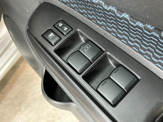 ノートＸ　フルセグナビ　バックカメラ　ドラレコ　車検整備付追突被害軽減ブレーキ　スマートキー　オートエアコン　フルセグナビ　Ｂｌｕｅｔｏｏｔｈ　ＵＳＢ　バックカメラ　ドラレコ　ＥＴＣ車載器（滋賀県）の中古車