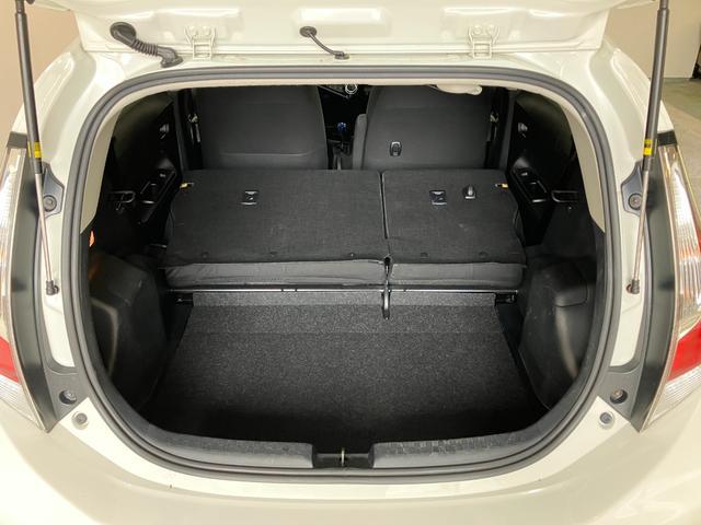 アクアＳスタイルブラック　ワンセグナビ　バックカメラ追突被害軽減ブレーキ　ＴＳＳ　スマートキー　オートエアコン　ワンセグナビ　Ｂｌｕｅｔｏｏｔｈ　ＡＵＸ端子　バックカメラ（滋賀県）の中古車