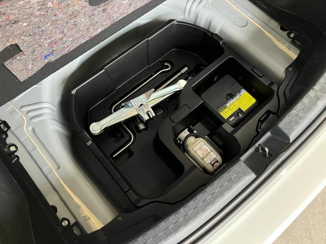 アクアＳスタイルブラック　ワンセグナビ　バックカメラ追突被害軽減ブレーキ　ＴＳＳ　スマートキー　オートエアコン　ワンセグナビ　Ｂｌｕｅｔｏｏｔｈ　ＡＵＸ端子　バックカメラ（滋賀県）の中古車
