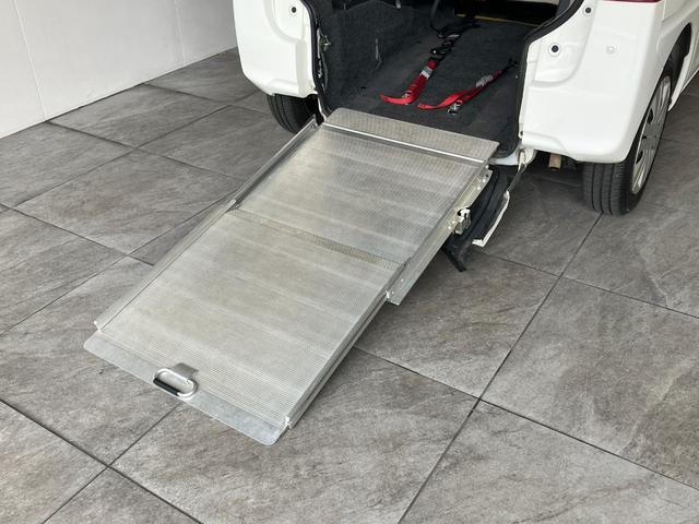 タントスローパーＬ　ＳＡ２　リヤシート付　ワンセグナビ車いす乗降車　追突被害軽減ブレーキ　スマアシ２　キーレス　エコアイドル　両側スライドドア　ワンセグナビ（滋賀県）の中古車