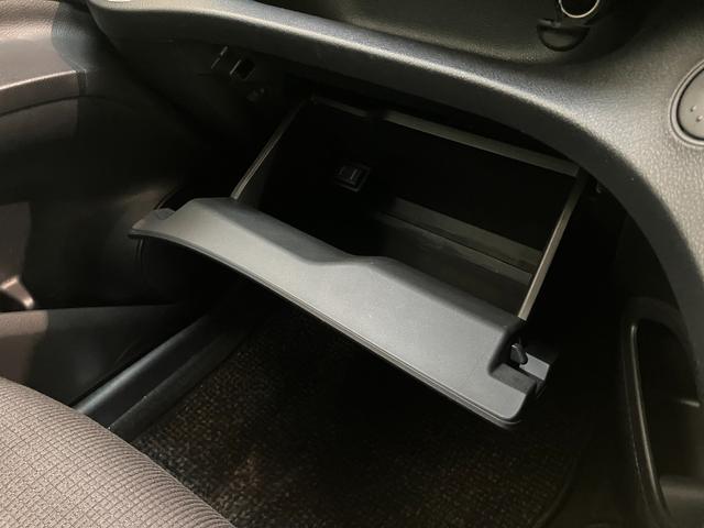 シエンタＧ　９型ナビ　バックカメラ　両側電動スライドドア追突被害軽減ブレーキ　ＴＳＳ　ＬＥＤ　スマートキー　両側電動スライドドア　前席シートヒーター　ハンドルヒーター　９インチフルセグナビ　ＤＶＤ　Ｂｌｕｅｔｏｏｔｈ　ドラレコ　バックカメラ（滋賀県）の中古車