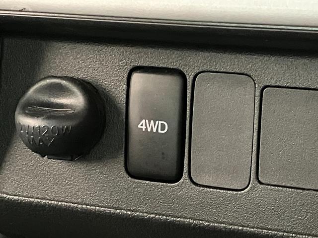 ハイゼットトラックスタンダード　４ＷＤ　ＡＴ車　走行２千キロ台テールゲートチェーン　荷台ゴムマット　ＡＭ／ＦＭステレオ（滋賀県）の中古車