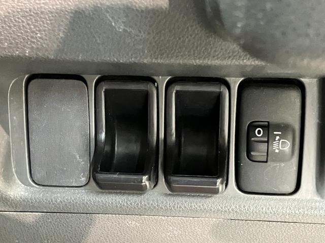 ハイゼットトラックエアコン・パワステ　スペシャル　４ＷＤ　５ＭＴ　走行４万Ｋ台４ＷＤ　５ＭＴ　ＡＭ／ＦＭラジオ　マニュアルエアコン　マニュアルレベリング　テールゲートチェーン　ゲートプロテクター（滋賀県）の中古車