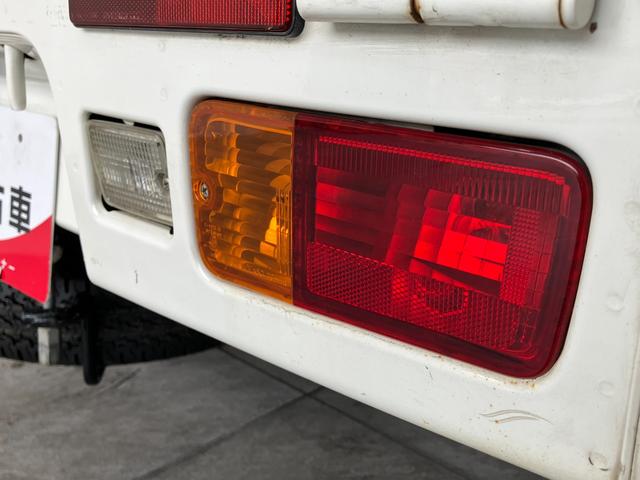 ハイゼットトラックジャンボ　４ＷＤ　キーレス　パワーウインドウパートタイム４ＷＤ　荷台作業灯　キーレス　パワーウインドウ　ＣＤステレオ　ＡＵＸ端子　リヤ４枚リーフスプリング（滋賀県）の中古車