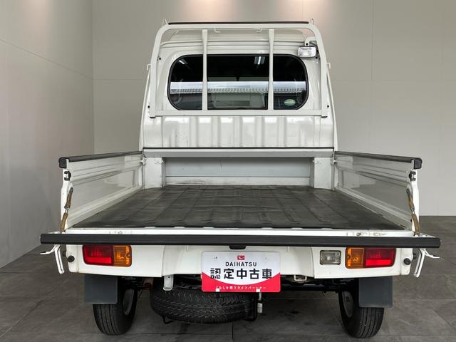 ハイゼットトラックジャンボ　４ＷＤ　キーレス　パワーウインドウパートタイム４ＷＤ　荷台作業灯　キーレス　パワーウインドウ　ＣＤステレオ　ＡＵＸ端子　リヤ４枚リーフスプリング（滋賀県）の中古車