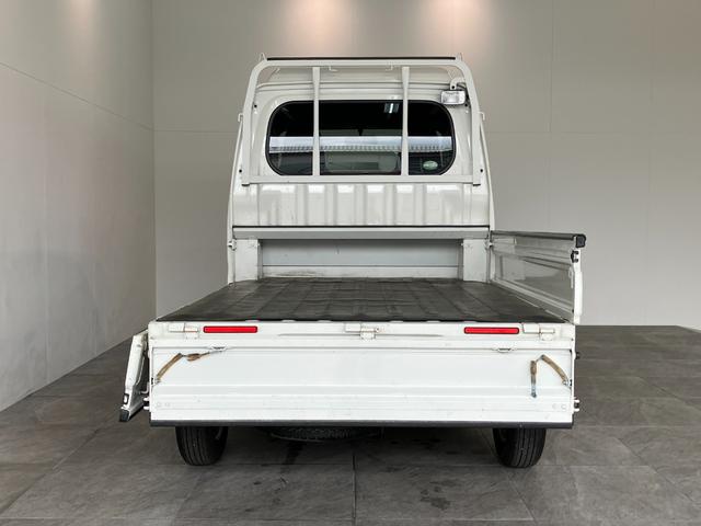 ハイゼットトラックジャンボ　４ＷＤ　キーレス　パワーウインドウパートタイム４ＷＤ　荷台作業灯　キーレス　パワーウインドウ　ＣＤステレオ　ＡＵＸ端子　リヤ４枚リーフスプリング（滋賀県）の中古車