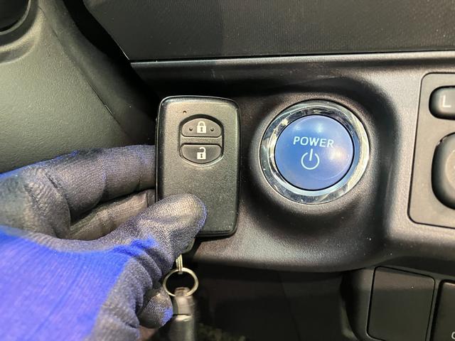 アクアＳ　ＣＤステレオ　ＥＴＣ車載器　社外アルミ　車検整備付ＣＤステレオ　ＥＴＣ車載器　オートライト　オートエアコン　スマートキー　全席パワーウインドウ　電動格納式ドアミラー　マニュアルレベリング　チルトステアリング　シートリフター　車検整備付（滋賀県）の中古車