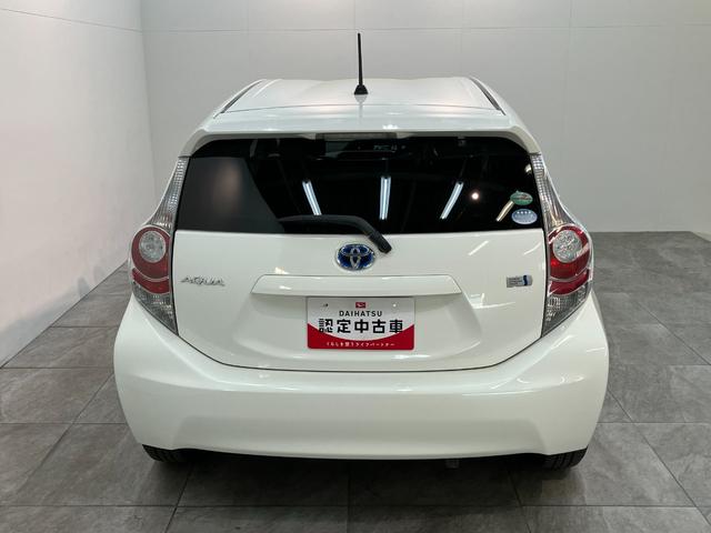 アクアＳ　ＣＤステレオ　ＥＴＣ車載器　社外アルミ　車検整備付ＣＤステレオ　ＥＴＣ車載器　オートライト　オートエアコン　スマートキー　全席パワーウインドウ　電動格納式ドアミラー　マニュアルレベリング　チルトステアリング　シートリフター　車検整備付（滋賀県）の中古車