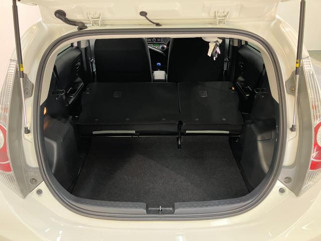 アクアＳ　ＣＤステレオ　ＥＴＣ車載器　社外アルミ　車検整備付ＣＤステレオ　ＥＴＣ車載器　オートライト　オートエアコン　スマートキー　全席パワーウインドウ　電動格納式ドアミラー　マニュアルレベリング　チルトステアリング　シートリフター　車検整備付（滋賀県）の中古車