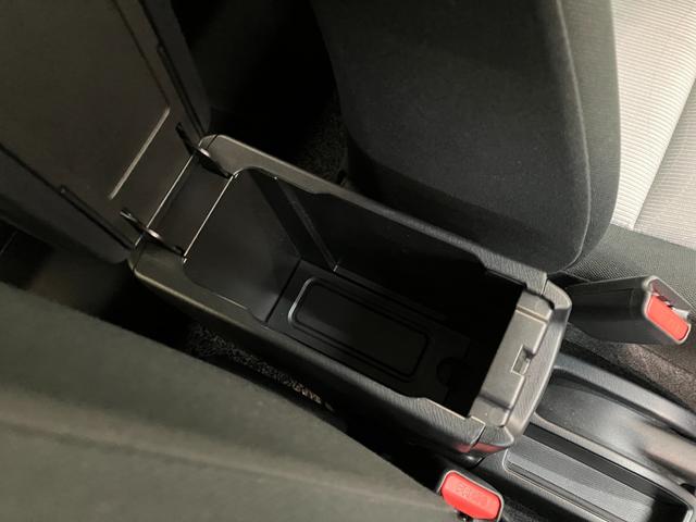 アクアＳ　ＣＤステレオ　ＥＴＣ車載器　社外アルミ　車検整備付ＣＤステレオ　ＥＴＣ車載器　オートライト　オートエアコン　スマートキー　全席パワーウインドウ　電動格納式ドアミラー　マニュアルレベリング　チルトステアリング　シートリフター　車検整備付（滋賀県）の中古車