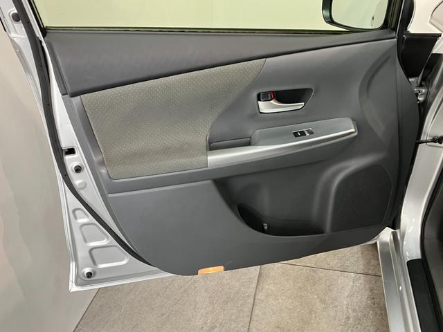 プリウスアルファＳ　Ｌセレクション　ワンセグナビ　バックカメラ　車検整備付スマートキー　オートエアコン　ワンセグナビ　ドラレコ　バックカメラ　ＥＴＣ車載器（滋賀県）の中古車