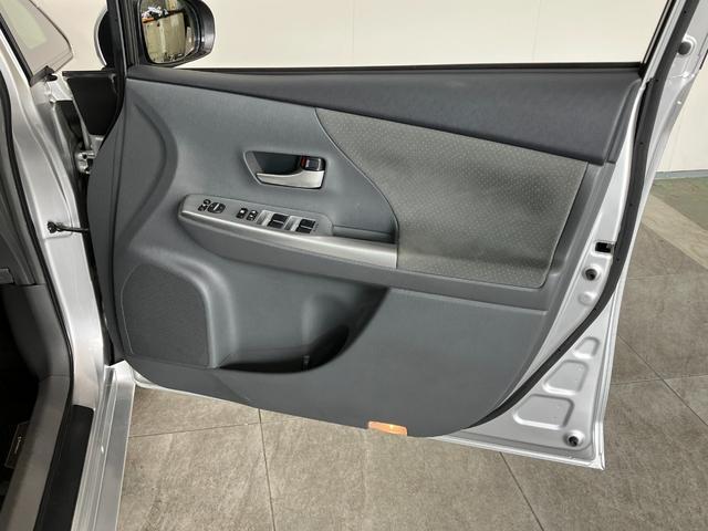 プリウスアルファＳ　Ｌセレクション　ワンセグナビ　バックカメラ　車検整備付スマートキー　オートエアコン　ワンセグナビ　ドラレコ　バックカメラ　ＥＴＣ車載器（滋賀県）の中古車