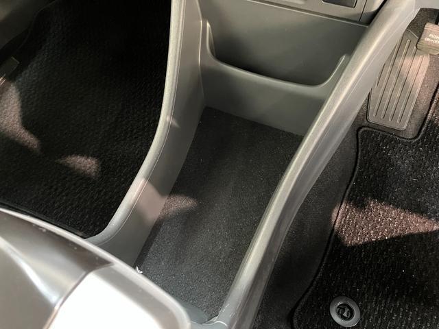 プリウスアルファＳ　Ｌセレクション　ワンセグナビ　バックカメラ　車検整備付スマートキー　オートエアコン　ワンセグナビ　ドラレコ　バックカメラ　ＥＴＣ車載器（滋賀県）の中古車