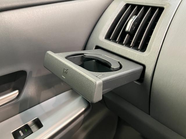 プリウスアルファＳ　Ｌセレクション　ワンセグナビ　バックカメラ　車検整備付スマートキー　オートエアコン　ワンセグナビ　ドラレコ　バックカメラ　ＥＴＣ車載器（滋賀県）の中古車